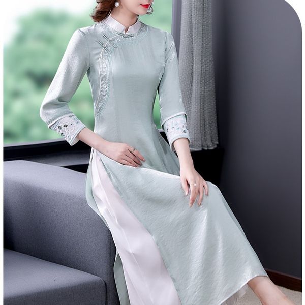 luxury casual dresses 2021 fashion chine women's cotton linen stand collar literature and art improved cheongsam embroidered long drs, Black;gray
luxury casual dresses 2021 fashion chine women's cotton linen stand collar literature and art improved cheongsam embroidered long drs, Black;gray