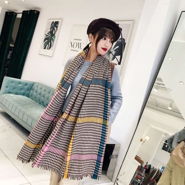 korean plaid scarf for women in autumn and winter, Blue;black
korean plaid scarf for women in autumn and winter, Blue;black