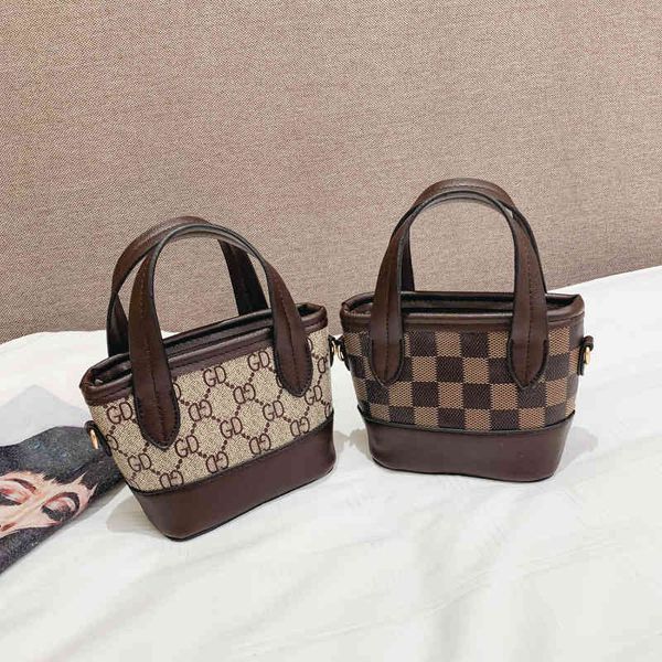 luxury design handbag 2021 korean children's bag princess fashion foreign style messenger bag
luxury design handbag 2021 korean children's bag princess fashion foreign style messenger bag