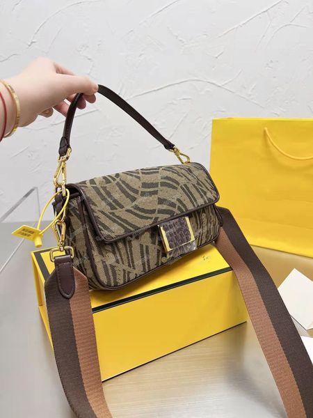 fashion women baguette long messenger bag envelope wallet canvas embroidery shoulder bag removable strap
fashion women baguette long messenger bag envelope wallet canvas embroidery shoulder bag removable strap