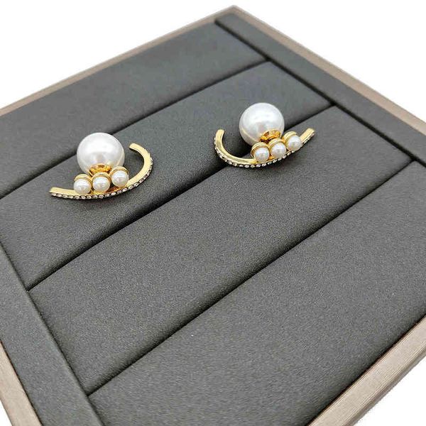2022 latest factory wholesale accessories new earrings temperament women's brass electroplating high pearl diamond women's earring, Golden
2022 latest factory wholesale accessories new earrings temperament women's brass electroplating high pearl diamond women's earring, Golden