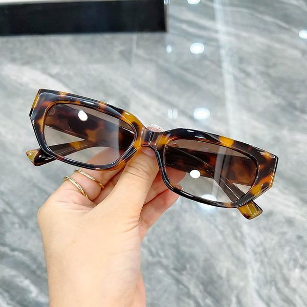 sunglasses trending american style women vintage personality small box square glasses luxury designer men sun decorative, White;black
sunglasses trending american style women vintage personality small box square glasses luxury designer men sun decorative, White;black