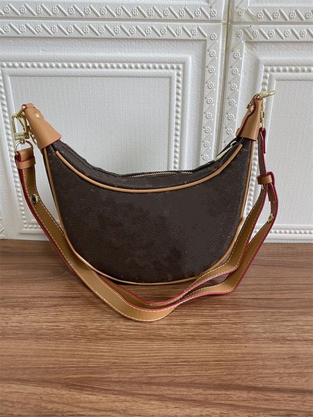 hbp 2021 luxurys womens fanny pack waist bag thick chain shoulder crossbody chest bags female belt purse designer trend handbag
hbp 2021 luxurys womens fanny pack waist bag thick chain shoulder crossbody chest bags female belt purse designer trend handbag