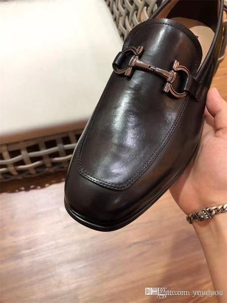 g1 2020 fashion luxury leather shoes men designers dress shoes lace up business wedding shoes italian classic dropshipping 33, Black
g1 2020 fashion luxury leather shoes men designers dress shoes lace up business wedding shoes italian classic dropshipping 33, Black