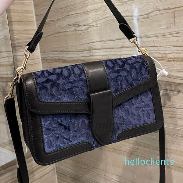 shoulder bags luxurys designers fashion womens crossbody chains handbag ladies totes printing color matching envelope bag
shoulder bags luxurys designers fashion womens crossbody chains handbag ladies totes printing color matching envelope bag