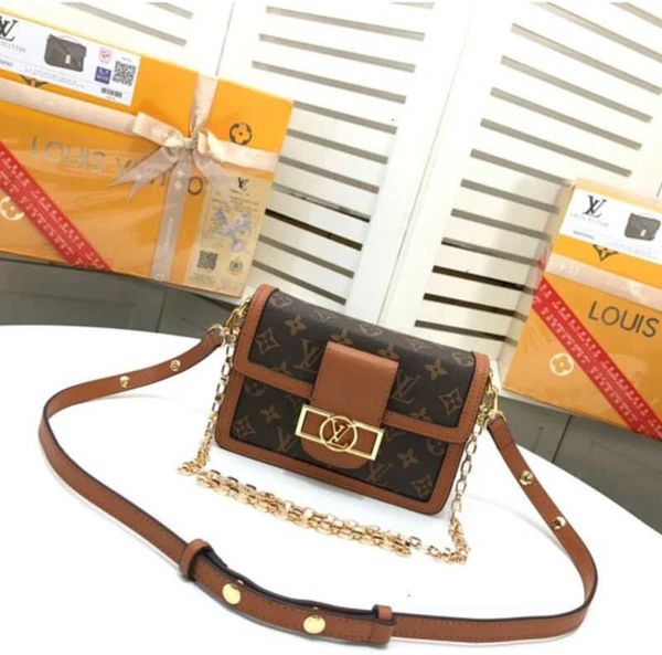 body brand designer cross luxury m43599 m44391 shoulder m44580 2020 early totes spring messenger ba bags handbags iconic handles bag clu
body brand designer cross luxury m43599 m44391 shoulder m44580 2020 early totes spring messenger ba bags handbags iconic handles bag clu