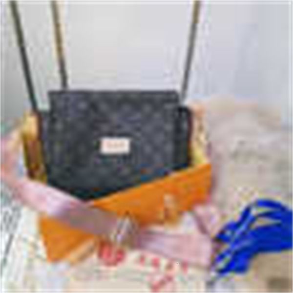 body brand designer luxury m45389 2020 spring and summernew crossbody all-match cross handbag handbags iconic handles shoulder bags tote
body brand designer luxury m45389 2020 spring and summernew crossbody all-match cross handbag handbags iconic handles shoulder bags tote