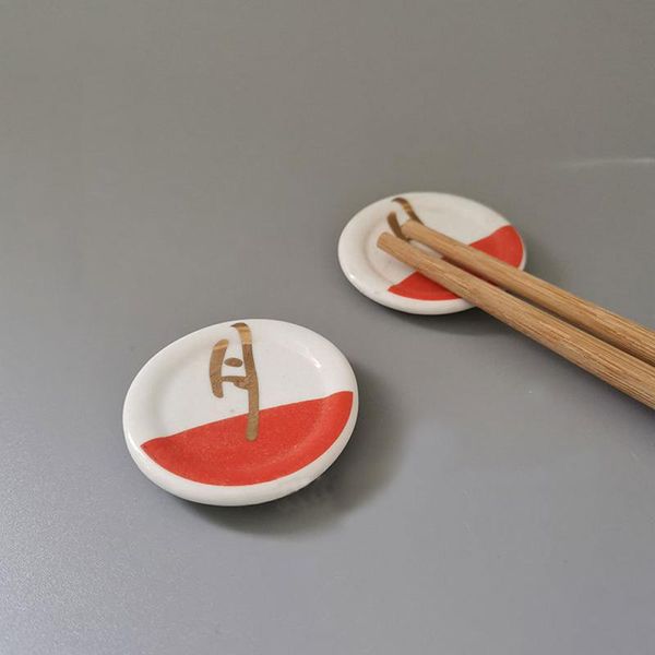 chopsticks 1pc japanese style ceramic holder spoon rack tableware ornament pen stand diy home decoration
chopsticks 1pc japanese style ceramic holder spoon rack tableware ornament pen stand diy home decoration