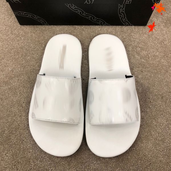 luxurys men slippers designer rubber slides sandal mens designers flat fashion shoes beach flip flops flower with box size 39-45 -g346, Black
luxurys men slippers designer rubber slides sandal mens designers flat fashion shoes beach flip flops flower with box size 39-45 -g346, Black