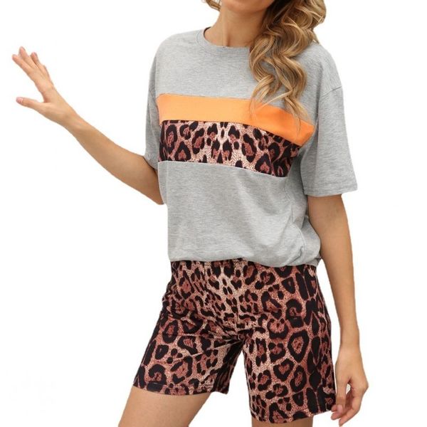 casual garments clothes for women t-shirt and leopard short pants suit summer new fashion panelled loungewear two sets of pieces m61z, Gray
casual garments clothes for women t-shirt and leopard short pants suit summer new fashion panelled loungewear two sets of pieces m61z, Gray