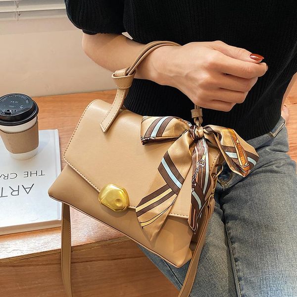 cross body women's synthetic small leather bag, designer bracelet, high quality
cross body women's synthetic small leather bag, designer bracelet, high quality