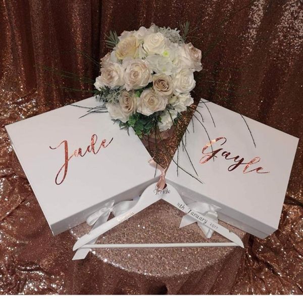 gift wrap personalised large white box, proposal box,mother of the bride/groom box with ribbon, bridesmaid
gift wrap personalised large white box, proposal box,mother of the bride/groom box with ribbon, bridesmaid