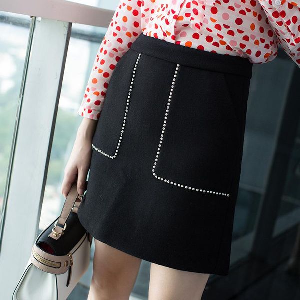 skirts arrival 2021 autumn winter fashion wool women high waist with pocket diamonds black package hip mini ol skirt
skirts arrival 2021 autumn winter fashion wool women high waist with pocket diamonds black package hip mini ol skirt