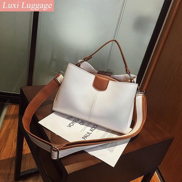 evening bags women's 2021 wide shoulder strap bucket bag fashion large capacity single messenger women
evening bags women's 2021 wide shoulder strap bucket bag fashion large capacity single messenger women