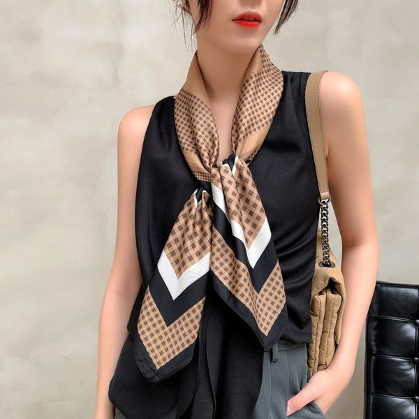 2021 new spring women scarf quality shawl silk fashion scarf headscarf beach sunscreen bag headscarf scarf 90cm*90cm, Blue;gray
2021 new spring women scarf quality shawl silk fashion scarf headscarf beach sunscreen bag headscarf scarf 90cm*90cm, Blue;gray