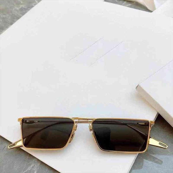 sunglasses fashion small box metal frame rectangle glasses the vintage men and women designer driving eyeglasses, White;black
sunglasses fashion small box metal frame rectangle glasses the vintage men and women designer driving eyeglasses, White;black