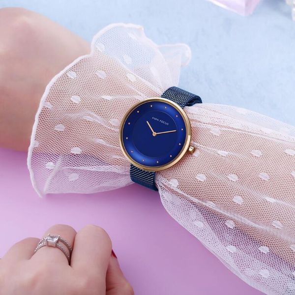 Classic Simple Elegant Fashion Women Watches Ladies Quartz Clock Dial Wristwatches for Female for Gift Montre Femme, Gold
Classic Simple Elegant Fashion Women Watches Ladies Quartz Clock Dial Wristwatches for Female for Gift Montre Femme, Gold