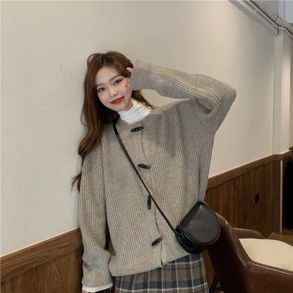 2021 new women horn button sweater spring casual female loose fit cardigans retro knitted ladies knitwear l0nh, White;black
2021 new women horn button sweater spring casual female loose fit cardigans retro knitted ladies knitwear l0nh, White;black