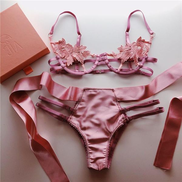 bras sets embroidery satin lace temptation see through harness appliques bra and v-strings lingerie women intimates underwear set, Red;black
bras sets embroidery satin lace temptation see through harness appliques bra and v-strings lingerie women intimates underwear set, Red;black