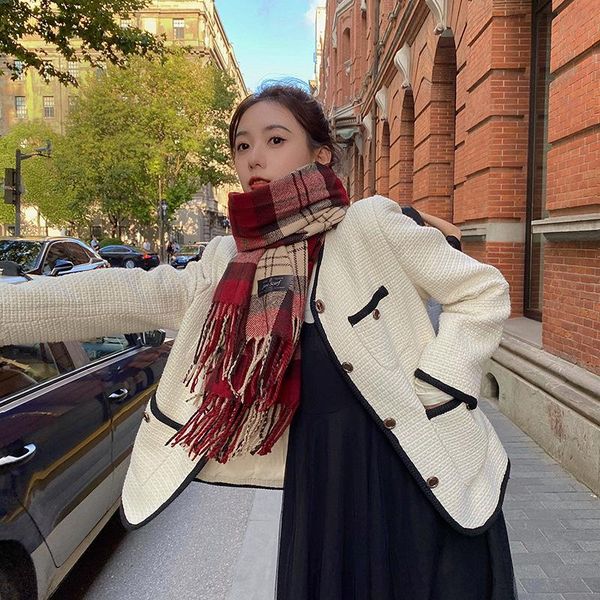 scarves plaid print cashmere scarf women thick shawls and wraps vintage hijab blanket ladies pashmina echarpe bufanda neckerchief 2021, Blue;gray
scarves plaid print cashmere scarf women thick shawls and wraps vintage hijab blanket ladies pashmina echarpe bufanda neckerchief 2021, Blue;gray