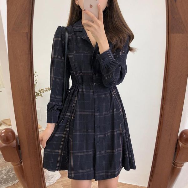 casual dresses women shirt dress vintage plaid a-line with belt turndown collar korean style fashion design woman 2021 autumn, Black;gray
casual dresses women shirt dress vintage plaid a-line with belt turndown collar korean style fashion design woman 2021 autumn, Black;gray
