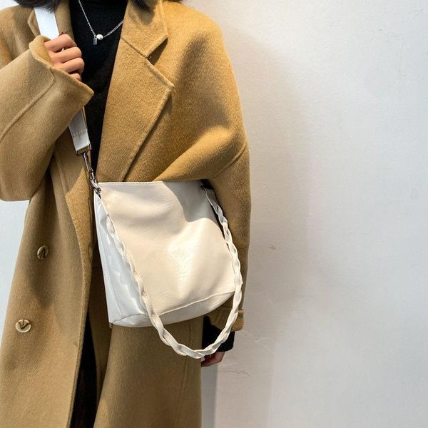 cross body women shoulder bags fashion soft pu lether crossbody bag all-match large capacity tote simple casual school girl
cross body women shoulder bags fashion soft pu lether crossbody bag all-match large capacity tote simple casual school girl