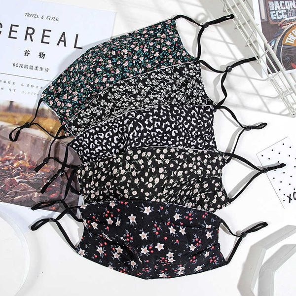 men's and women's printed plant flower adjustable ear buckle washable reusable mask
men's and women's printed plant flower adjustable ear buckle washable reusable mask