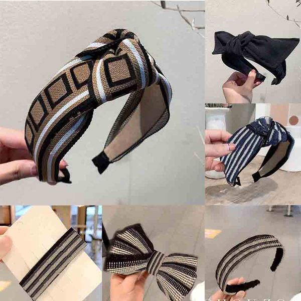 women printed bowknot hairpin geometric pattern headband fashion girl ins style outdoor text pattern hair jewelry party gift, Silver
women printed bowknot hairpin geometric pattern headband fashion girl ins style outdoor text pattern hair jewelry party gift, Silver