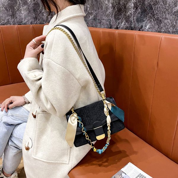 crocodile pattern shoulder messenger bags for women 2021 new fashion handbags female crossbody bag luxury sac femme bolsos mujer
crocodile pattern shoulder messenger bags for women 2021 new fashion handbags female crossbody bag luxury sac femme bolsos mujer