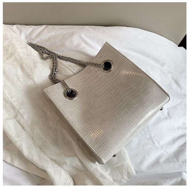 Fashion Women Solid Color Handbags Shoulder Bag 2021 New Quality Pu Leather Women's Designer Handbag Crocodile Pattern Tote Bag
Fashion Women Solid Color Handbags Shoulder Bag 2021 New Quality Pu Leather Women's Designer Handbag Crocodile Pattern Tote Bag
