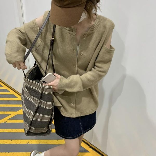 women's sweaters 2021 autumn winte sweater women knitted pullover korean style cardigan soft warm pull thick outwear, White;black
women's sweaters 2021 autumn winte sweater women knitted pullover korean style cardigan soft warm pull thick outwear, White;black