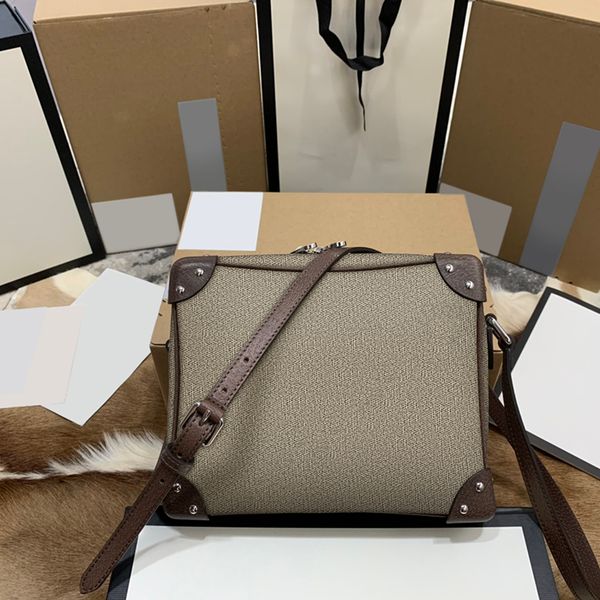 the series this square shoulder bag is inspired by the design of a vintage travel bag a36610 fuse the leather edges genuine leather bags
the series this square shoulder bag is inspired by the design of a vintage travel bag a36610 fuse the leather edges genuine leather bags