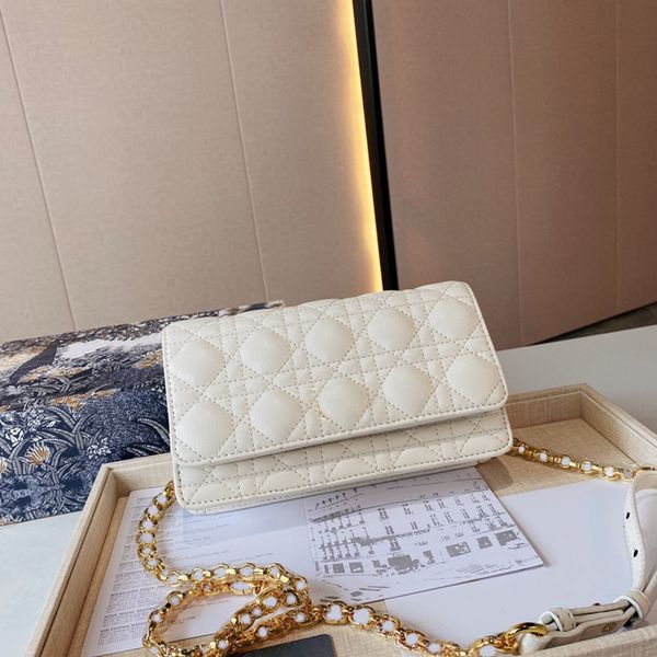 handbag designer luxury crossbody bag wallet shoulder bags genuine leather gold chain different colors various styles fashion brand with ori
handbag designer luxury crossbody bag wallet shoulder bags genuine leather gold chain different colors various styles fashion brand with ori