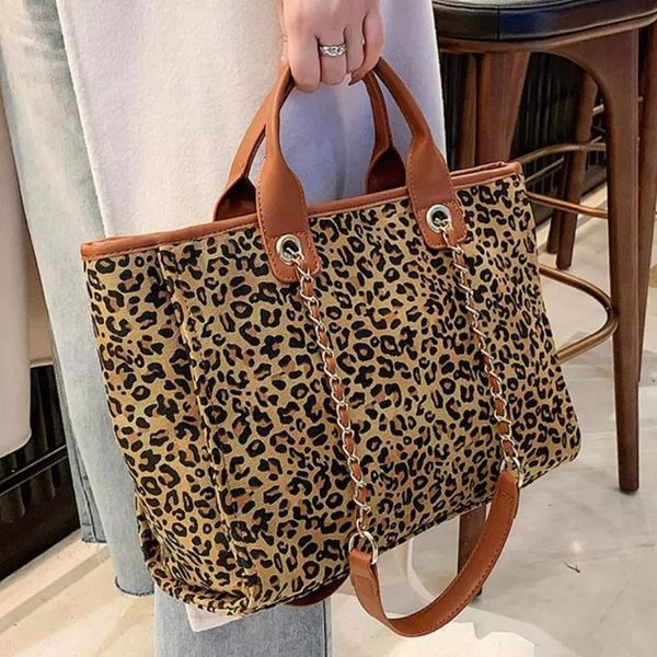 shoulder bags leopard large tote bag 2021 canvas women's designer handbag capacity chain messenger
shoulder bags leopard large tote bag 2021 canvas women's designer handbag capacity chain messenger