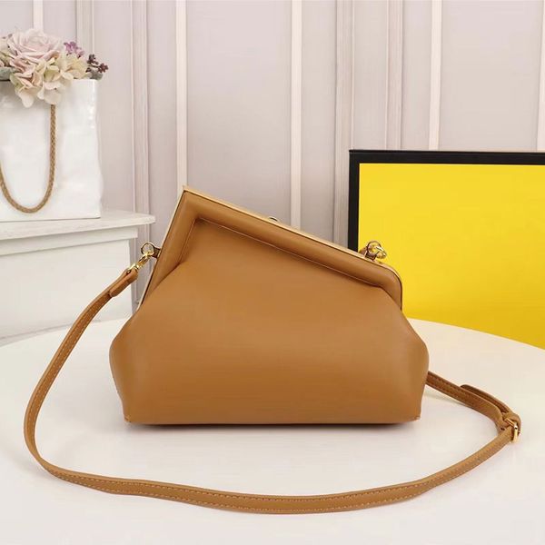 luxury design shoulder bag, first, new ladies fashion party clutch, multi-color, clip. cloud , wallet, gift
luxury design shoulder bag, first, new ladies fashion party clutch, multi-color, clip. cloud , wallet, gift