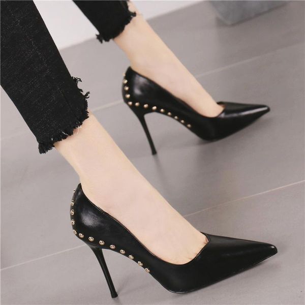 dress shoes rivet pointed stiletto high heels europe and america fashion wild black single elegant banquet womens
dress shoes rivet pointed stiletto high heels europe and america fashion wild black single elegant banquet womens