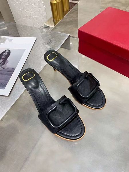 the2021 matte leather slippers with square lips, open-toed flats for women in sizes 35-42kjh01, Black
the2021 matte leather slippers with square lips, open-toed flats for women in sizes 35-42kjh01, Black