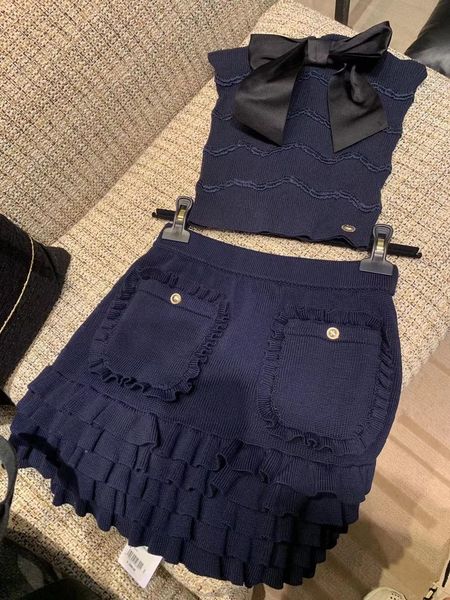 2021ss new small fragrance temperament ruffle high waist versatile thin knitting skirt cake skirt, White
2021ss new small fragrance temperament ruffle high waist versatile thin knitting skirt cake skirt, White