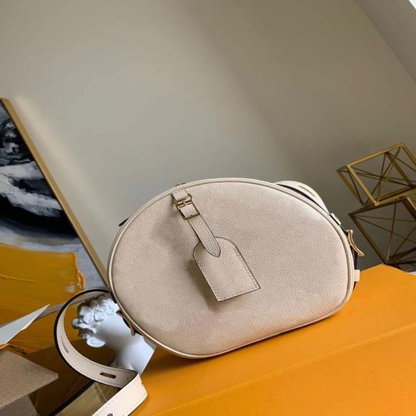 hatbox boite handbag chapeau mm empreinte embossed leather souple purse original shoulder bag canvas crossbody cowhide trim m45167 mess gter
hatbox boite handbag chapeau mm empreinte embossed leather souple purse original shoulder bag canvas crossbody cowhide trim m45167 mess gter