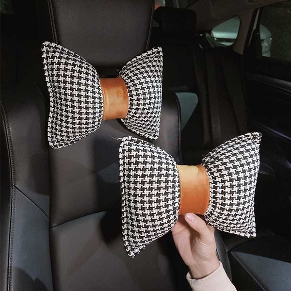 seat cushions lovely bow knot car headrest neck pillow waist back suit is suitable for interior decoration, home office, etc
seat cushions lovely bow knot car headrest neck pillow waist back suit is suitable for interior decoration, home office, etc