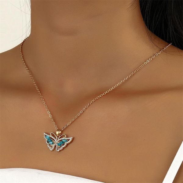 chains fashion personality simple creative zircon butterfly pendant geometric design hollow inlaid gemstone ladies party necklace, Silver
chains fashion personality simple creative zircon butterfly pendant geometric design hollow inlaid gemstone ladies party necklace, Silver