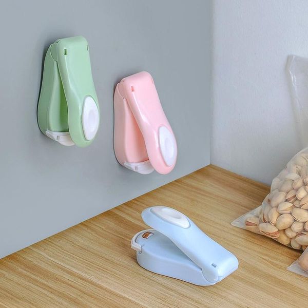 portable mini sealing household machine heat capper saver for plastic bags package mini gadgets
portable mini sealing household machine heat capper saver for plastic bags package mini gadgets