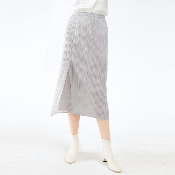 new 2021 spring pleated straight irregular split hem korean fashion style plus size skirt women aesthetic clothes dxct, Black
new 2021 spring pleated straight irregular split hem korean fashion style plus size skirt women aesthetic clothes dxct, Black