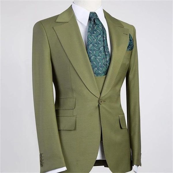 men's suits & blazers design luxury gentleman green pearl lapel with one button men 3 pieces costume homme groom wedding slim fit blaze, White;black
men's suits & blazers design luxury gentleman green pearl lapel with one button men 3 pieces costume homme groom wedding slim fit blaze, White;black