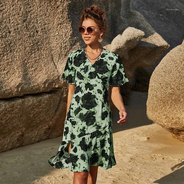 swimwear women plus size swimsuit cover up ladies kaftan trendy summer beach dress bathing suit ups print women's, White;black
swimwear women plus size swimsuit cover up ladies kaftan trendy summer beach dress bathing suit ups print women's, White;black