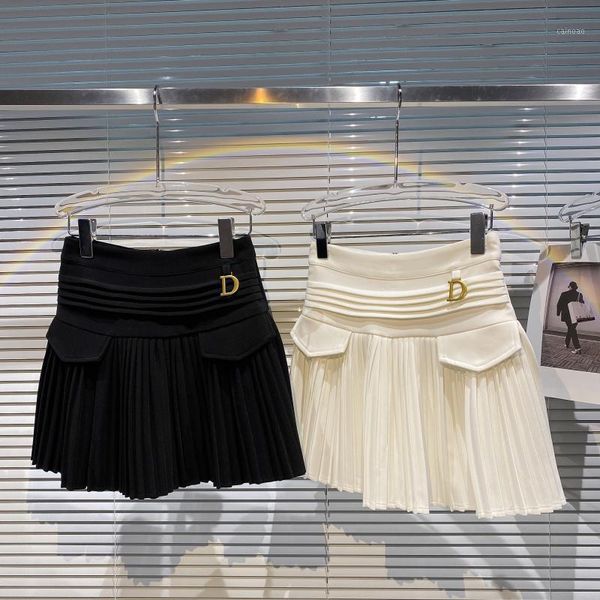 summer women mini pleated skirt pocket high waist letter pendant decoration elegant short skirts, Black
summer women mini pleated skirt pocket high waist letter pendant decoration elegant short skirts, Black