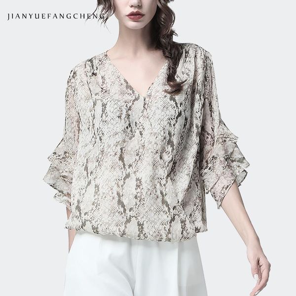 women's blouses & shirts fashion snake skin printed women summer chiffon blouse half sleeve v-neck loose plus size ladies ruffle 2021, White
women's blouses & shirts fashion snake skin printed women summer chiffon blouse half sleeve v-neck loose plus size ladies ruffle 2021, White