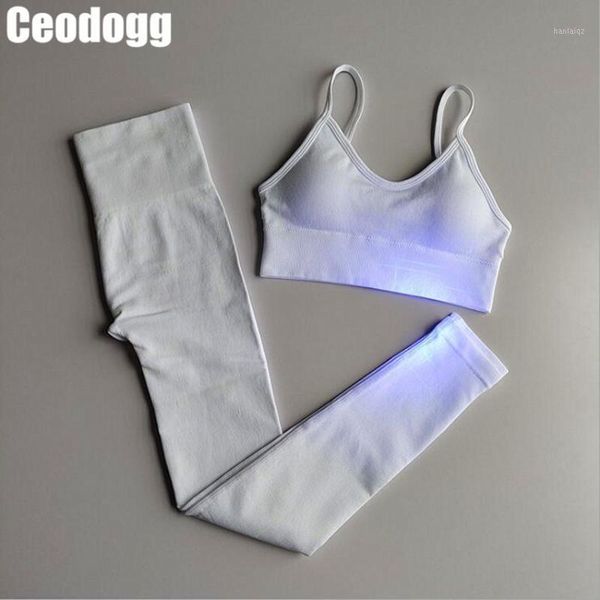 laser seamless yoga set women 2 pcs luminous sportwear high waist sport leggings gym tracksuit workout running fitness suit outfit
laser seamless yoga set women 2 pcs luminous sportwear high waist sport leggings gym tracksuit workout running fitness suit outfit