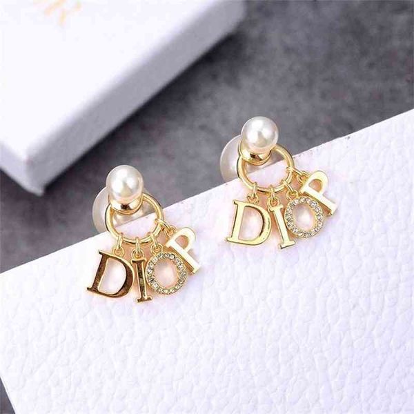 70% off outlet online earrings / new 2021 letter inlaid diamond clavicle chain net red pearl bracelet women's jewelry, Silver
70% off outlet online earrings / new 2021 letter inlaid diamond clavicle chain net red pearl bracelet women's jewelry, Silver