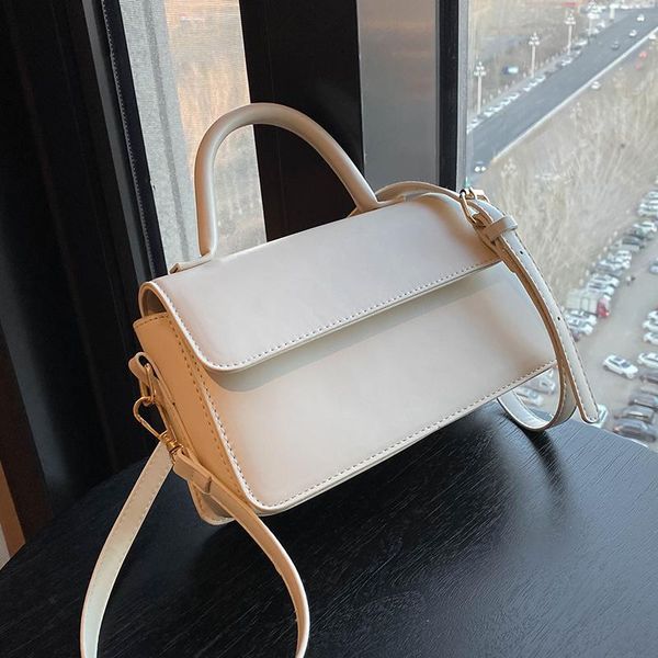 shoulder bags niche design handbags style 2021 fashion high-end messenger bag -selling handbag square width: 23cm
shoulder bags niche design handbags style 2021 fashion high-end messenger bag -selling handbag square width: 23cm